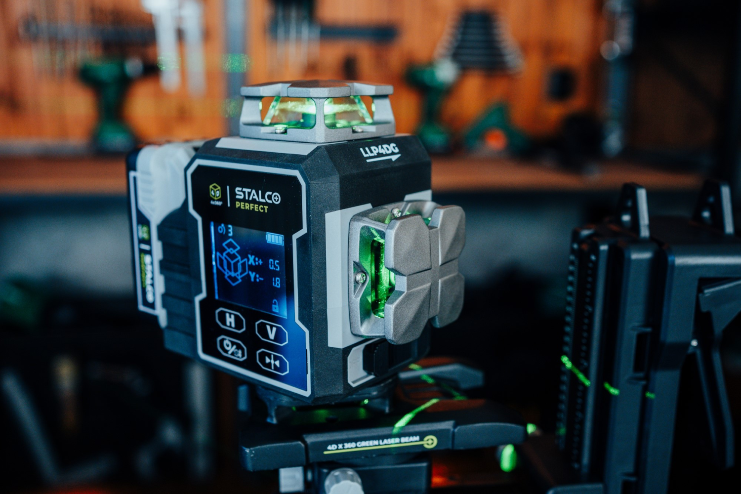 Nivela laser 4D LLP4DG verde STALCO PERFECT S058598012
